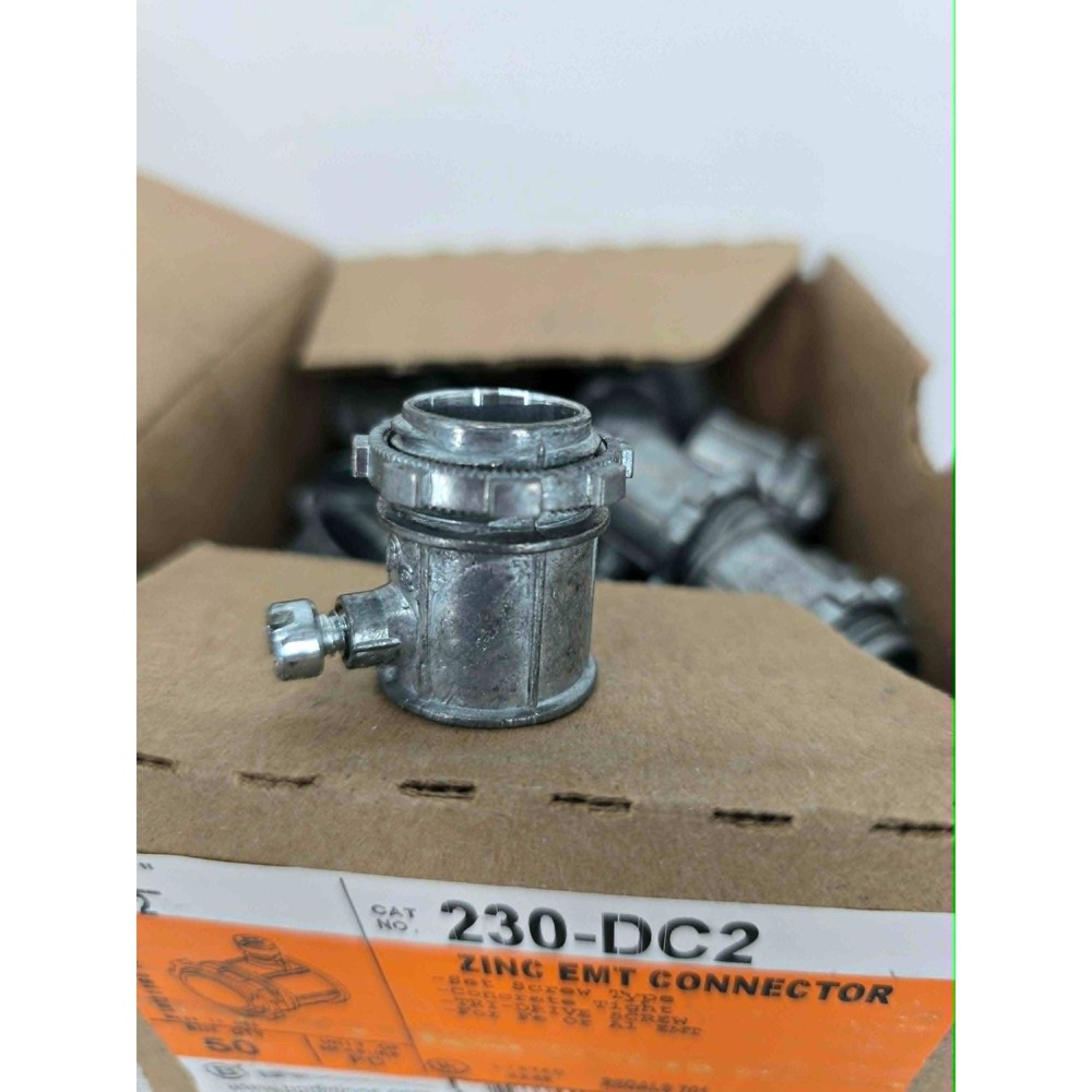 Bridgeport 230-DC2 1/2 Inch Zinc EMT Set Screw Connector Box of 50 NEW